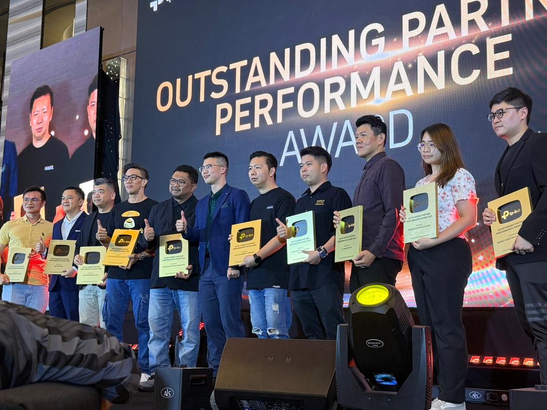 PC Image Team on Stage